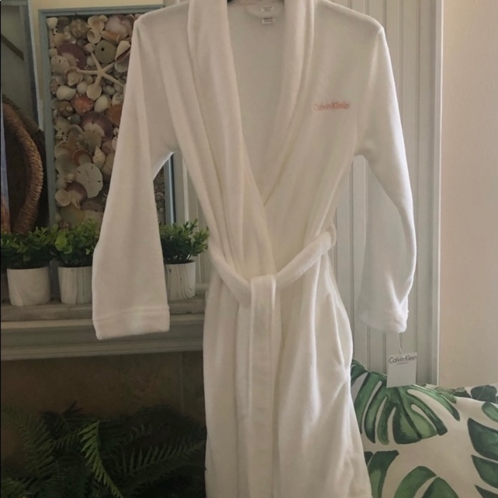 Calvin Klein robe